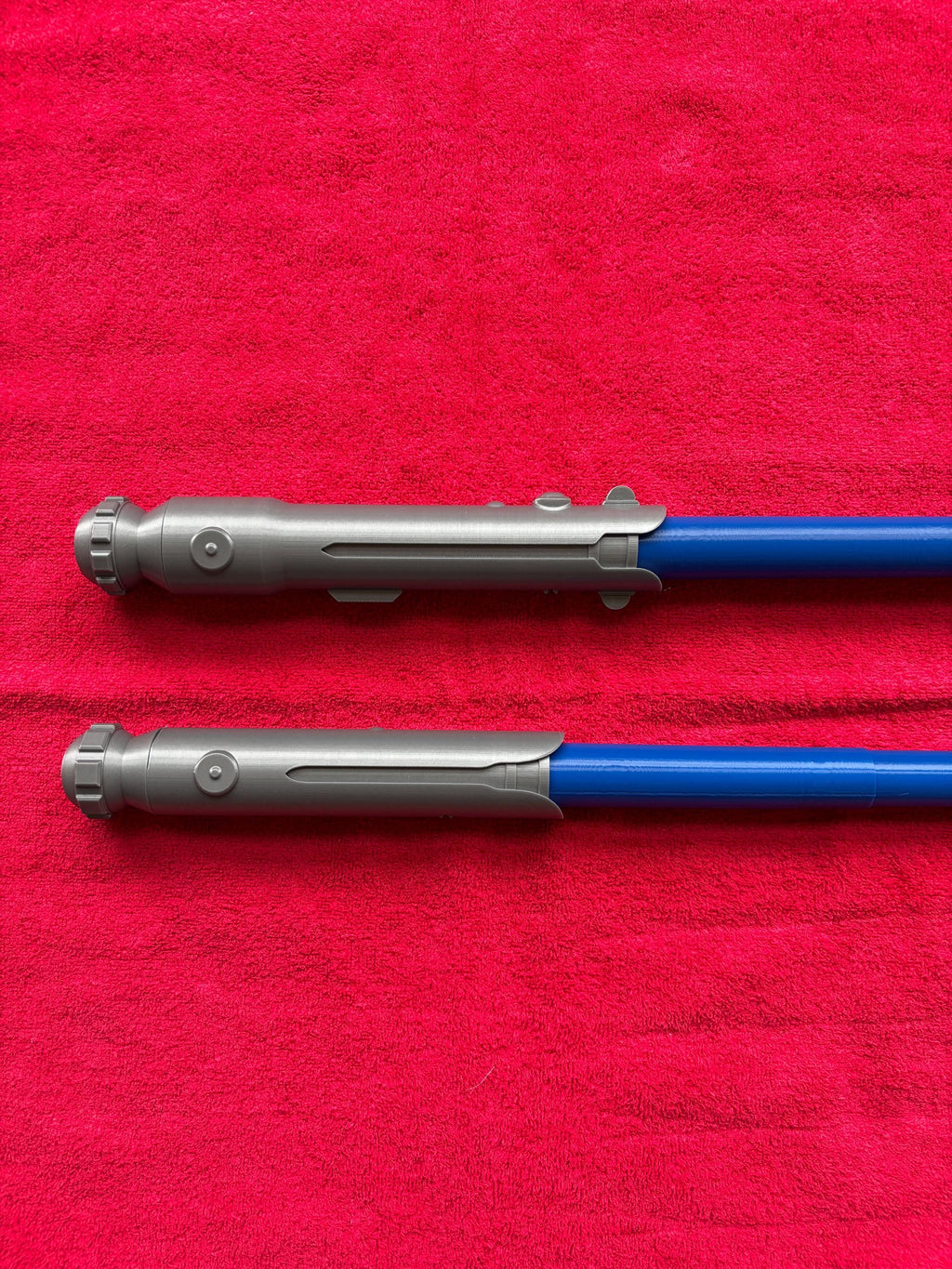 3D Printed Ahsoka's Lightsabers Prop With Extendable Blades