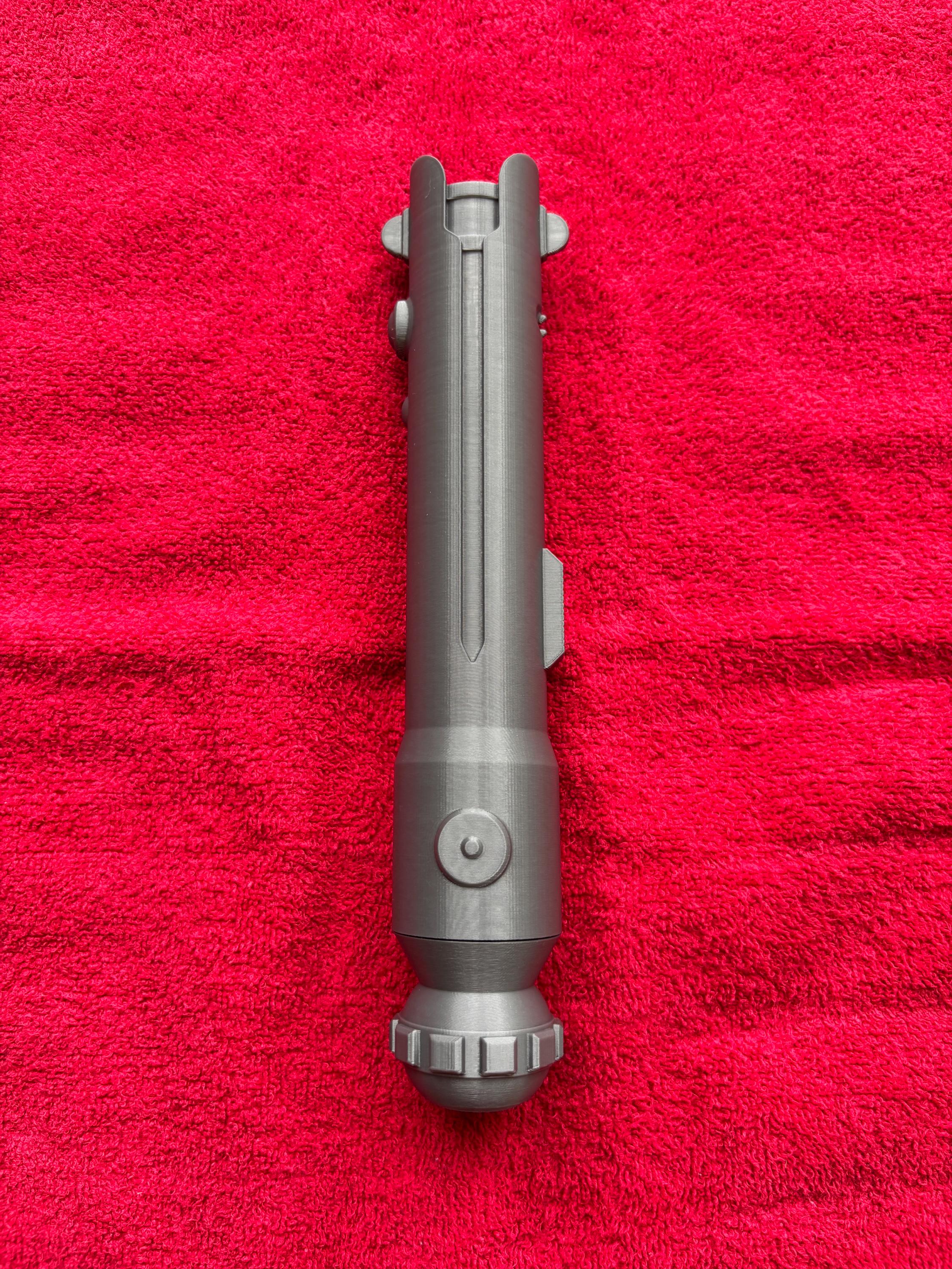 3D Printed Ahsoka Mainsaber Prop With Extendable Blade