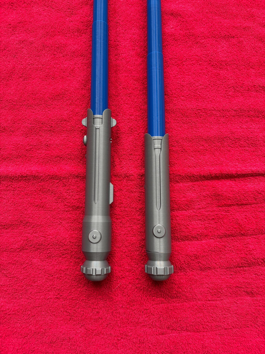3D Printed Ahsoka's Lightsabers Prop With Extendable Blades