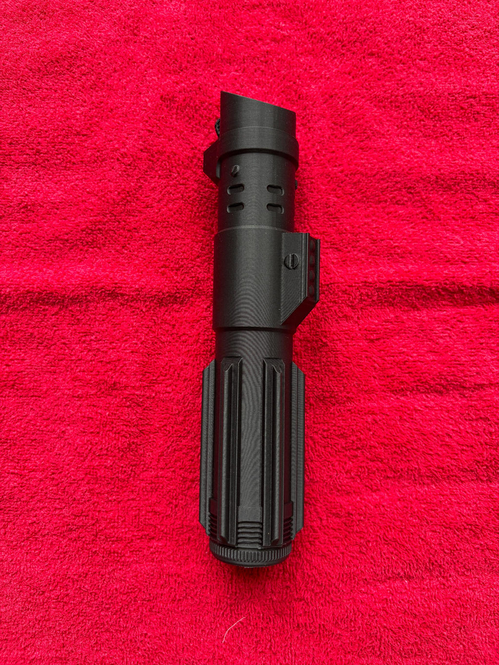 3D Printed Sith Lightsaber Prop With Collapsible Blade