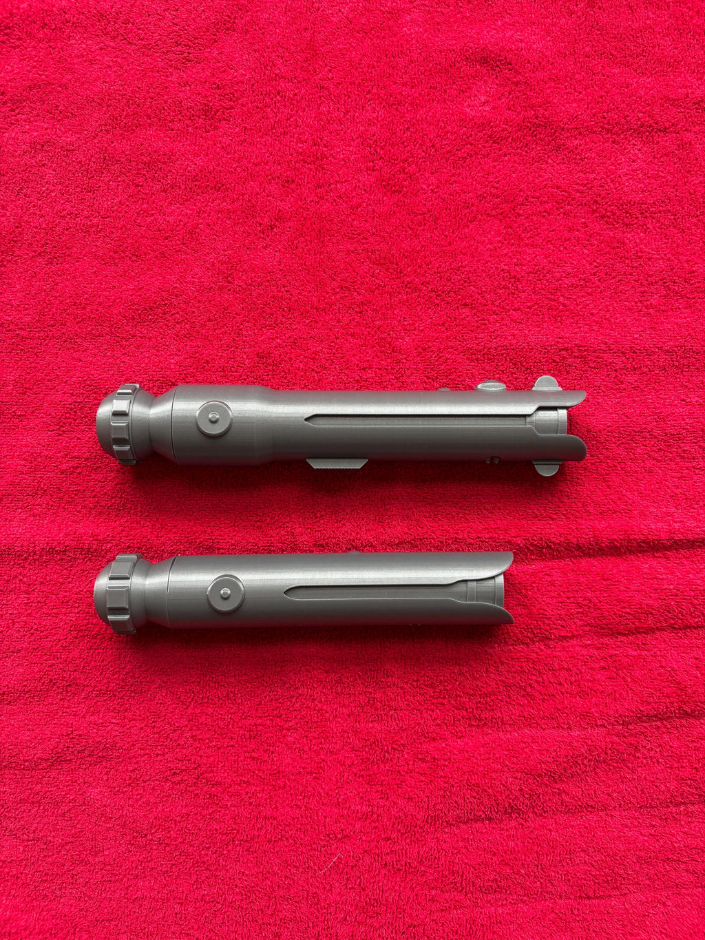 3D Printed Ahsoka's Lightsabers Prop With Extendable Blades