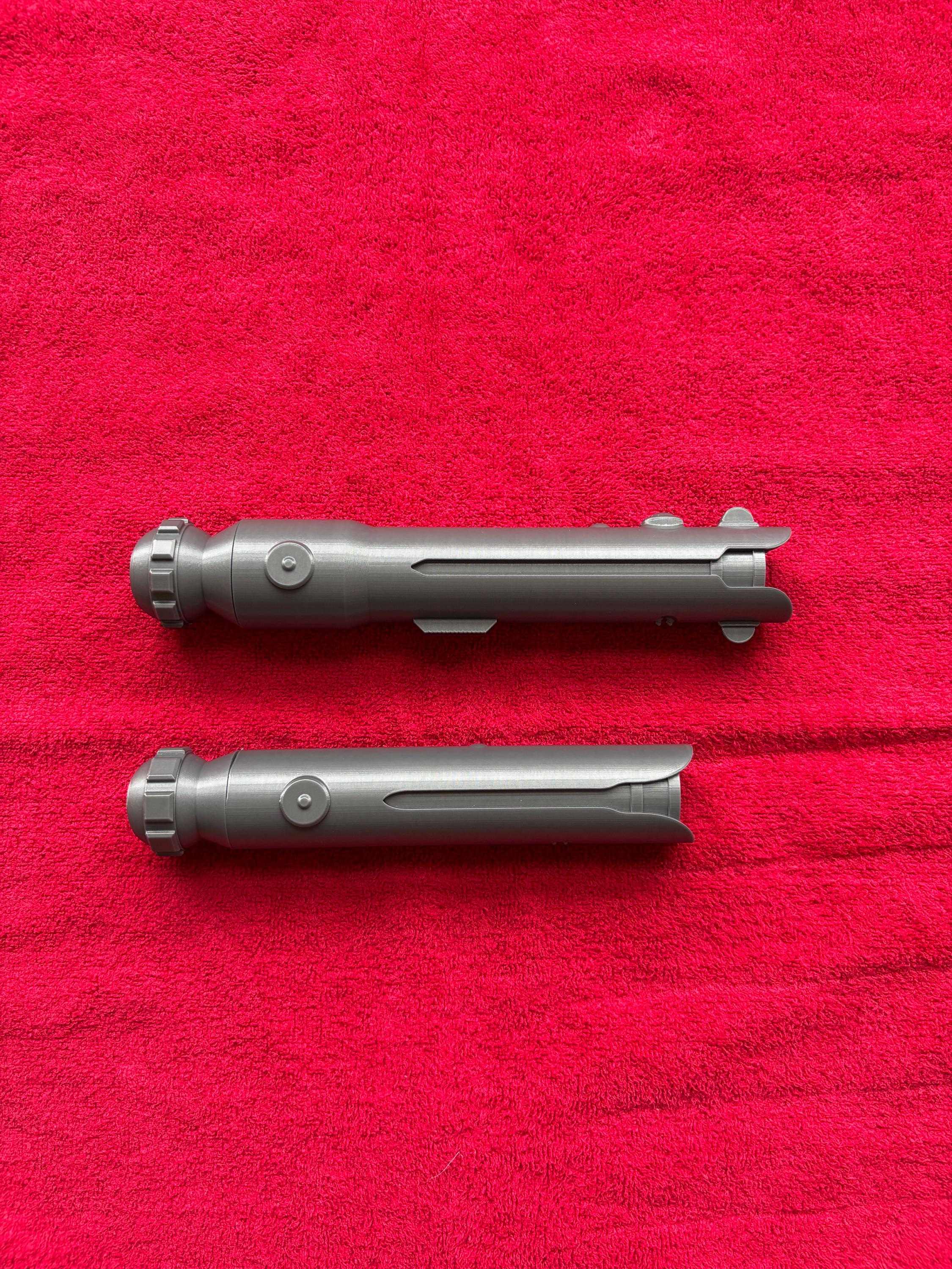3D Printed Ahsoka's Lightsabers Prop With Extendable Blades